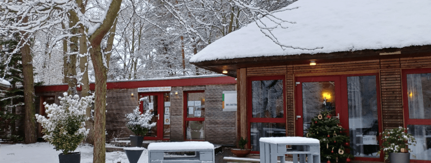 Das Bistro der Stralsunder Werkstätten im verschneiten Zustand.